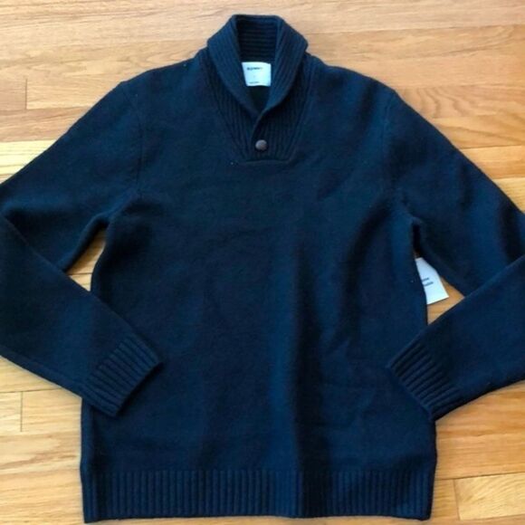 Old Navy Cowell neck sweater, new with tags, size large. - Picture 2 of 8